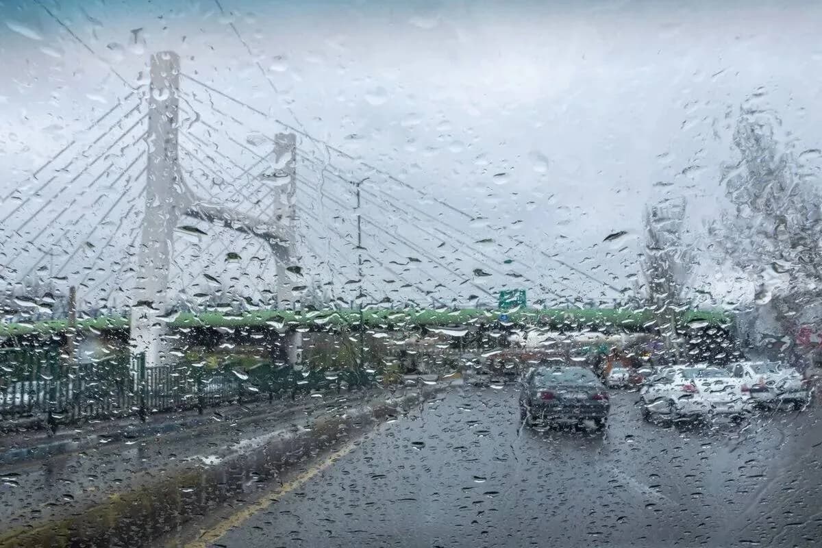 جولان ابرهای سیاه در ۲۰ استان کشور؛ بارش باران و طوفان حتمی است