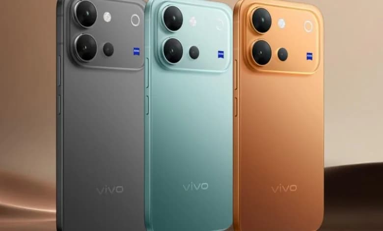 ویوو V80 با باتری ۷۲۰۰ میلی‌آمپرساعتی و دوربین زایس معرفی شد