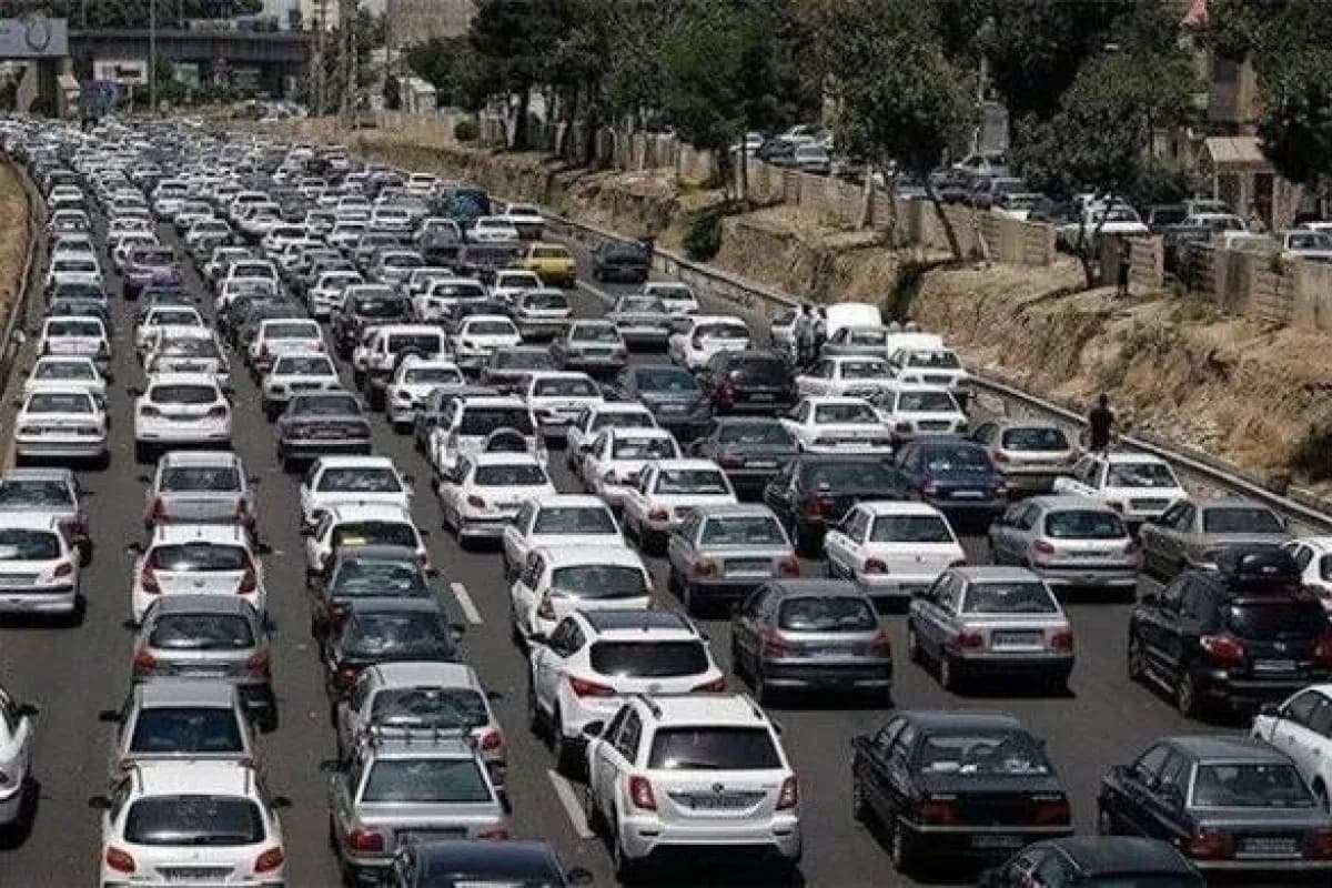 ترافیک سنگین در محورهای منتهی به تهران و جاده‌های شمالی