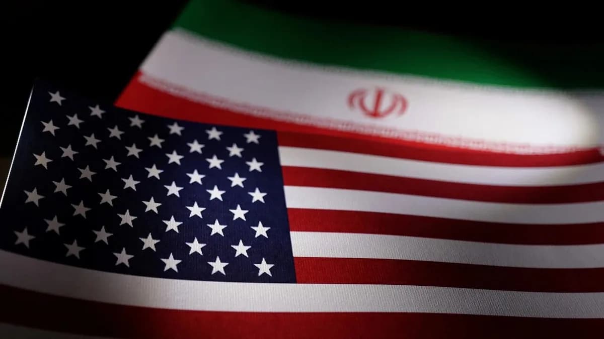 پرواز ۱۲ بمب‌افکن آمریکا برای حمله به ایران؟