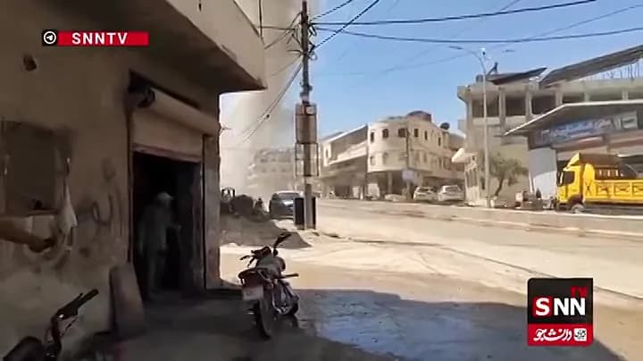 ببینید | تصاویری از محل انفجار انبار مهمات در حومه ادلب سوریه