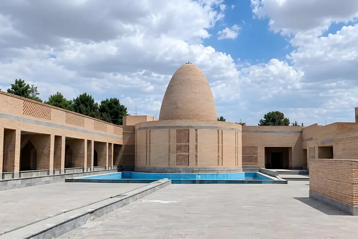 بارگاه شمس تبریزی افتتاح شد؛ مقصد عرفانی جدید ایران کجاست؟