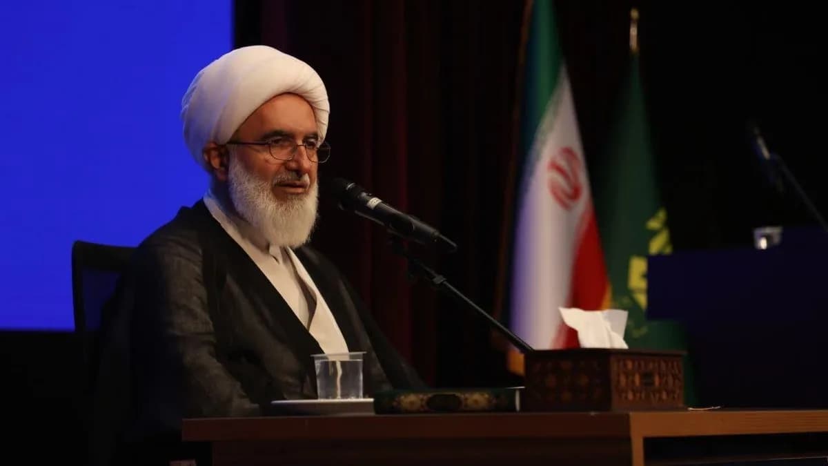 جلسات تفسیر صحیفه سجادیه در مجموعه فرهنگی سرچشمه برگزار می‌شود